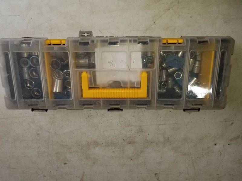 lot 30 image: Standard 38 drive misc sockets 14  to 1316