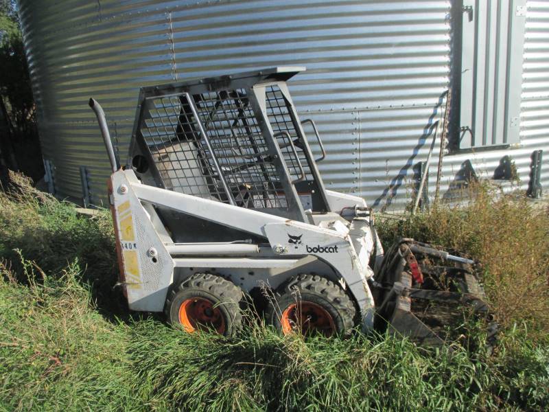 lot 20 image: Bobcat 440B
