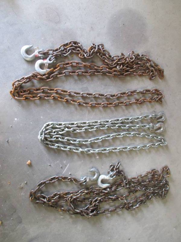 lot 62 image: Log Chains
