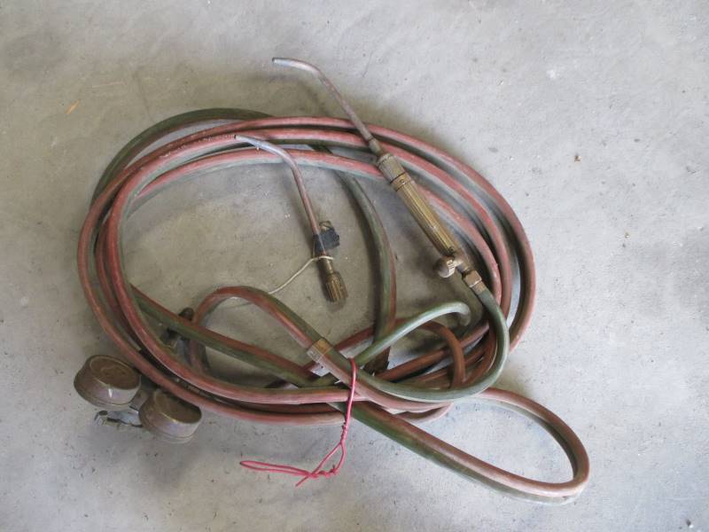lot 87 image: Torch Set