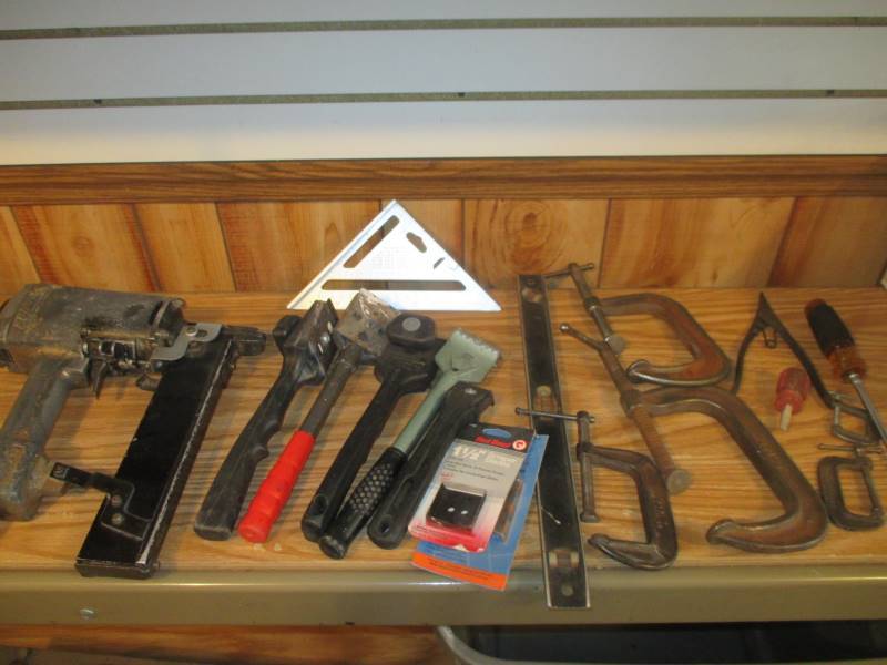 lot 114 image: Misc Tools