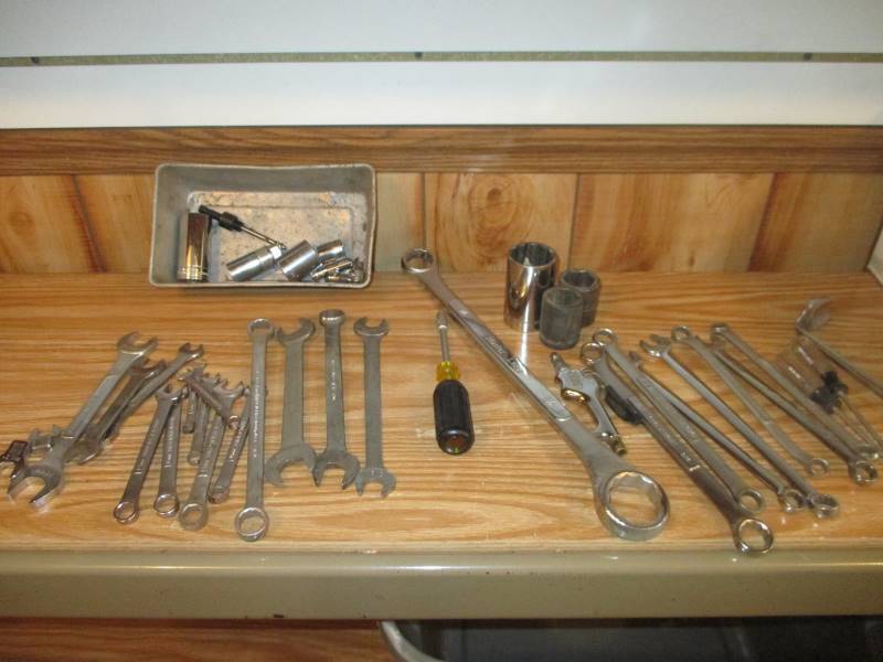 lot 120 image: Misc Tools (see pics)