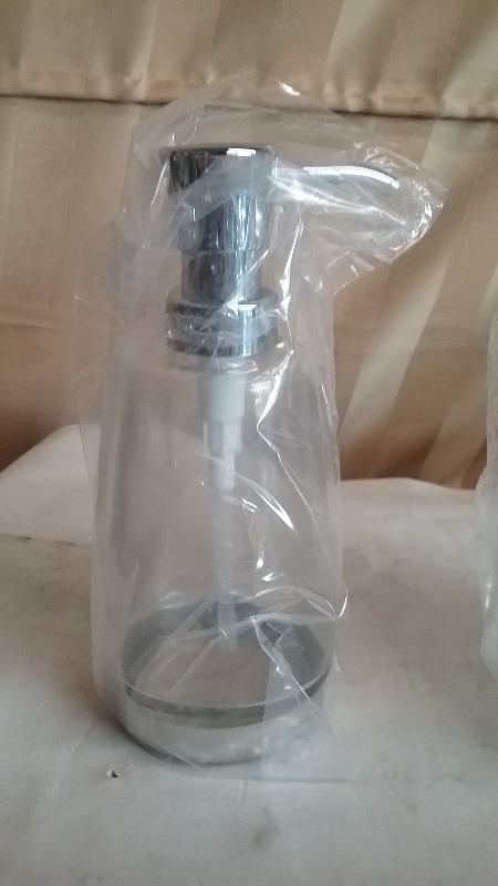Delta 2 Piece Bathroom Set