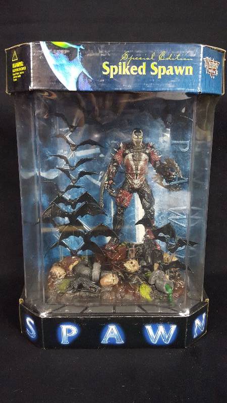 lot 2 image: Spawn Action Figure
