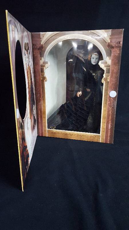 lot 13 image: Star Wars Portrait Edition