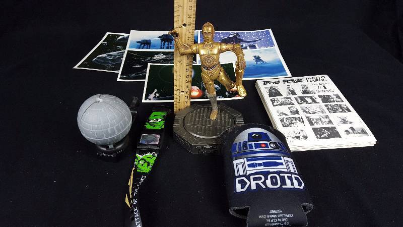 lot 59 image: Star Wars Items