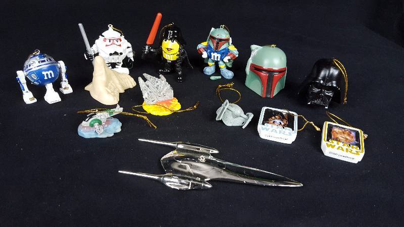 lot 60 image: Star Wars Ornaments