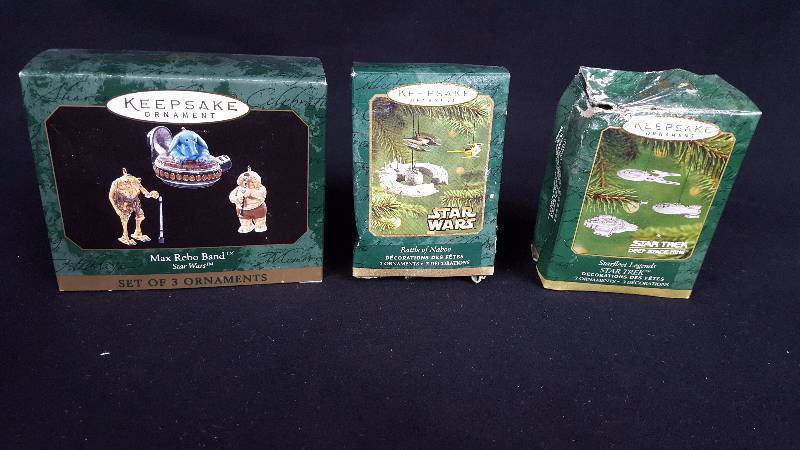 lot 61 image: Star Wars Hallmark Ornaments