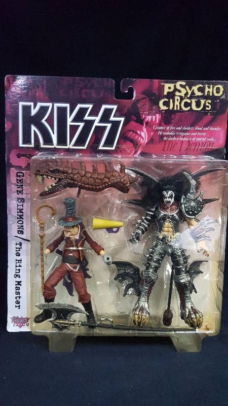 lot 221 image: Kiss Psycho Circus Action Figures