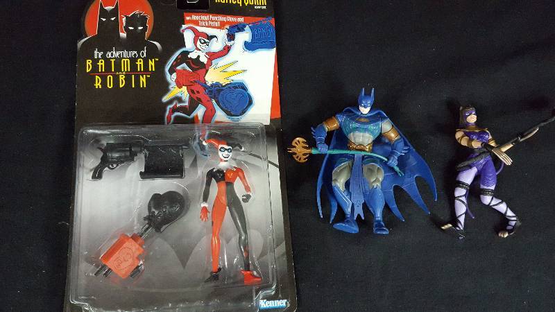 lot 265 image: Batman Figures
