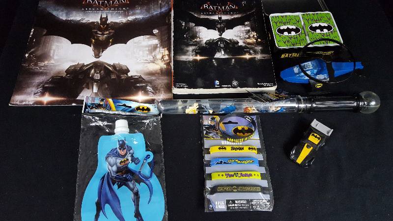 lot 268 image: Assorted Batman Collectibles