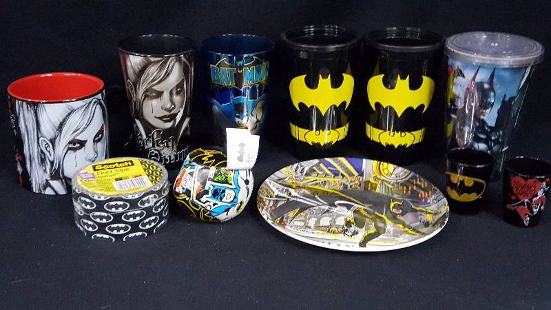 lot 269 image: Assorted Batman Glasses