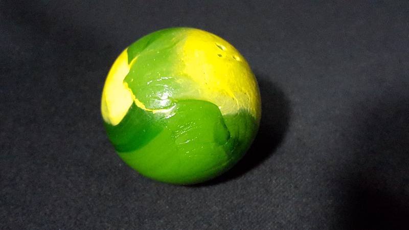 lot 289 image: Very Large Glass Shooter Marble