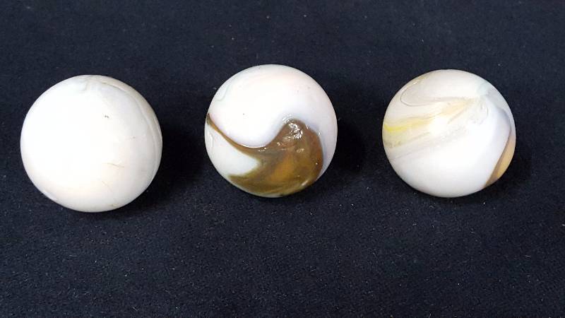lot 295 image: Large Glass Shooter Marbles