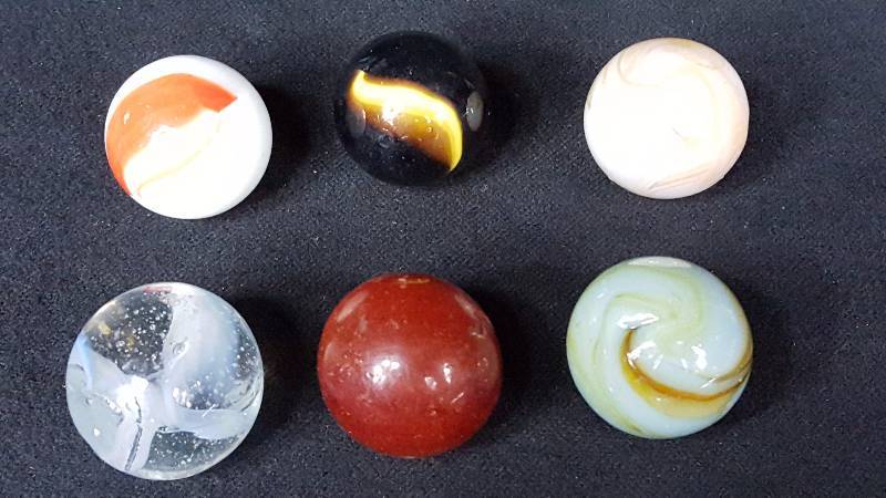 lot 302 image: Glass Shooter Marbles