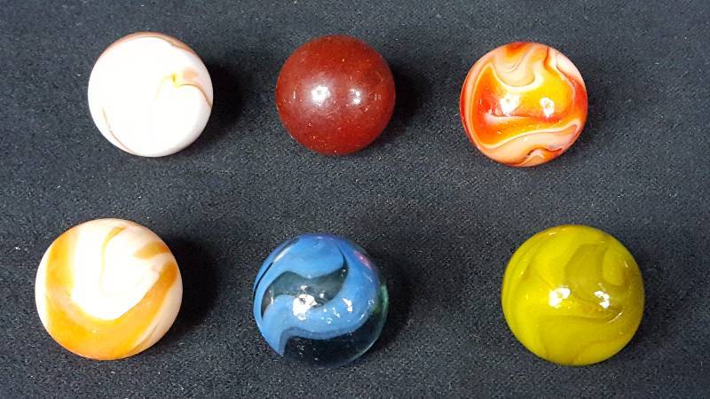 lot 304 image: Glass Shooter Marbles