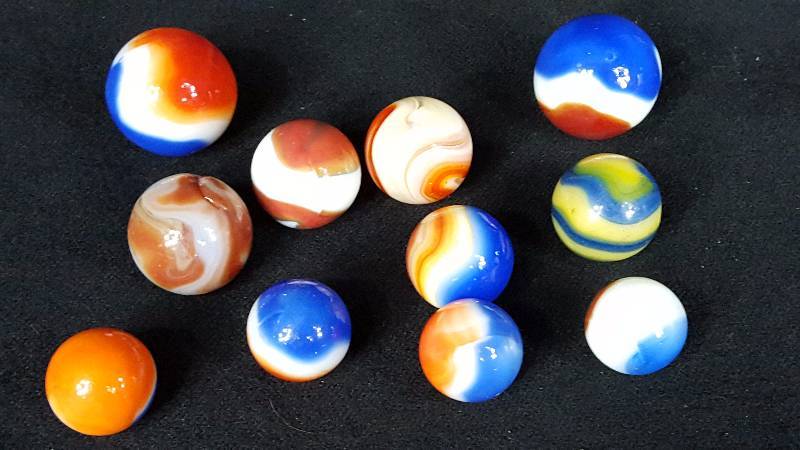 lot 308 image: Glass Marbles