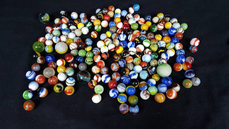 lot 313 image: Glass Marbles