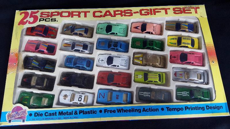 lot 378 image: Raod Master Die Cast Cars