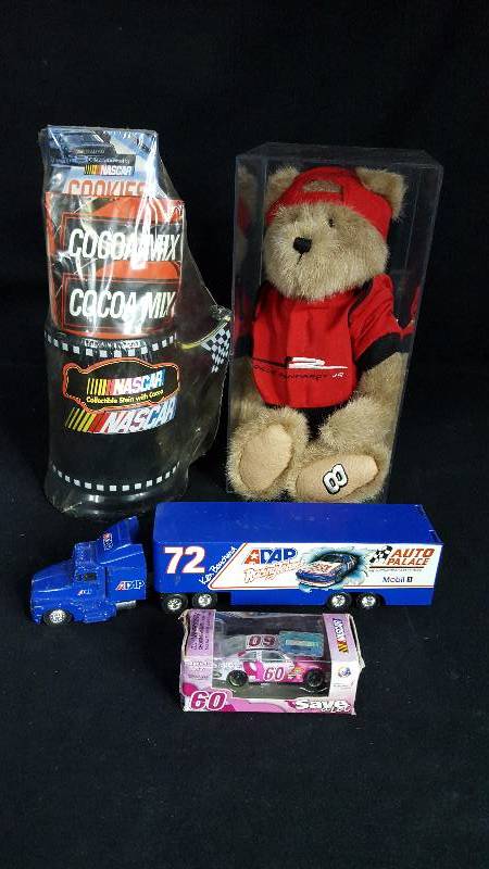lot 410 image: Dale Earnhardt  Junior Boyds Bear