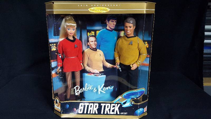 lot 417 image: Star Trek Barbie & Ken
