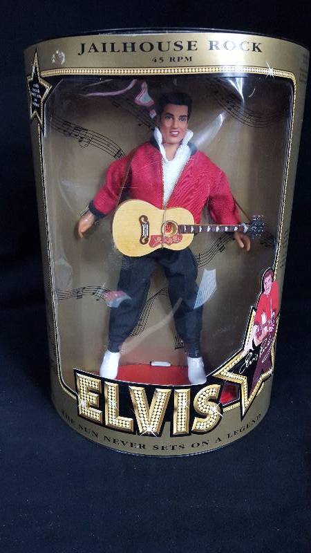 lot 418 image: Elvis Doll