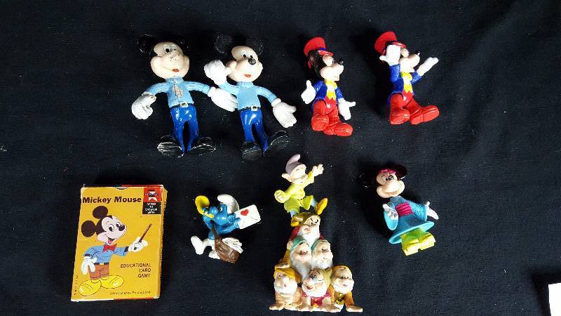 lot 423 image: Mickey Mouse