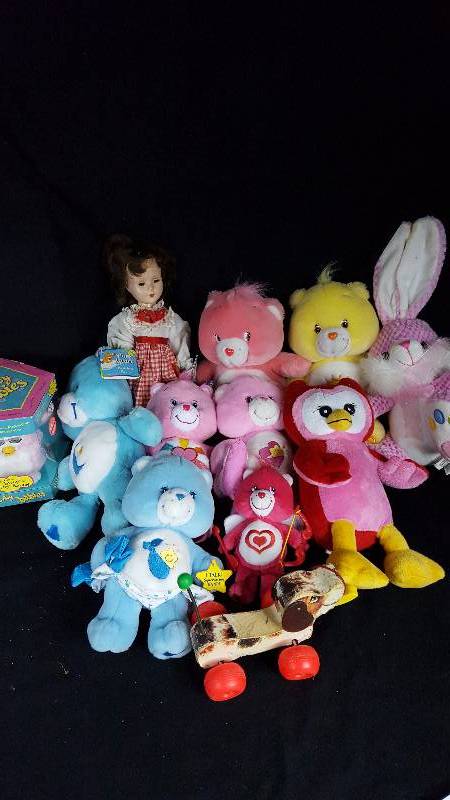lot 424 image: Furby Babies  & Care Bears