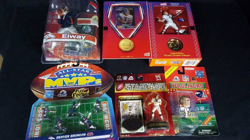 lot 429 image: John Elway Starting Figures