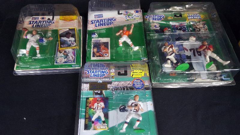 lot 431 image: John Elway Starting Lineup