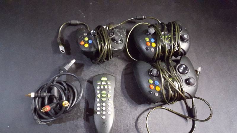lot 437 image: Xbox Controllers