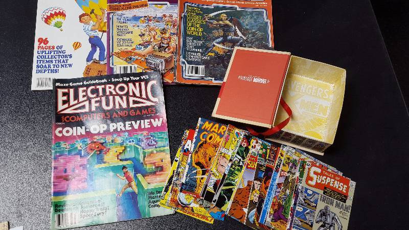 lot 455 image: Assorted Magazines And Post Cards