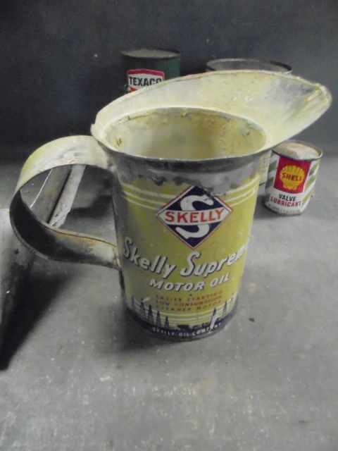 lot 46 image: Vintage Oil Products