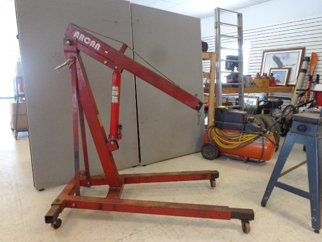lot 34 image: Engine Hoist  Mobile Crane