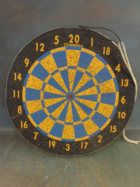 lot 62 image: Vintage Dart Board