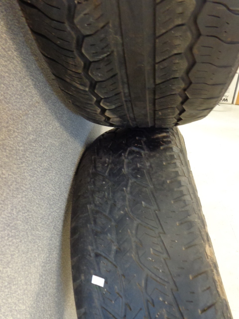 lot 64 image: Tires