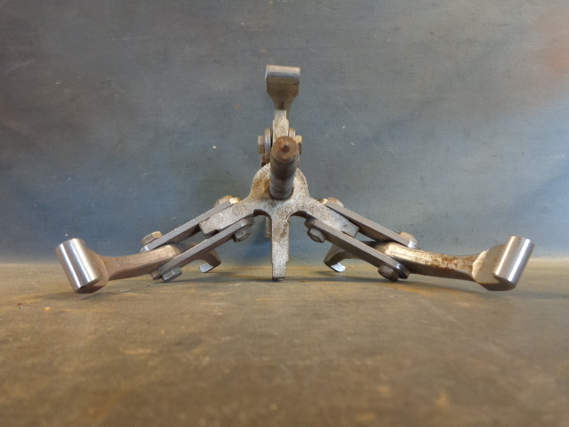lot 71 image: Gear Puller