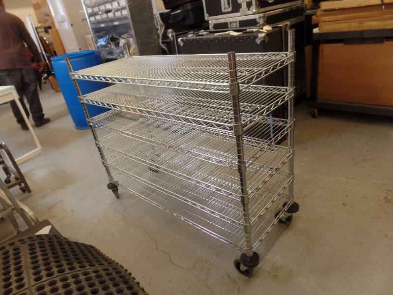 lot 117 image: ROLLING METRO STYLE INDUSTRIAL SHELVING