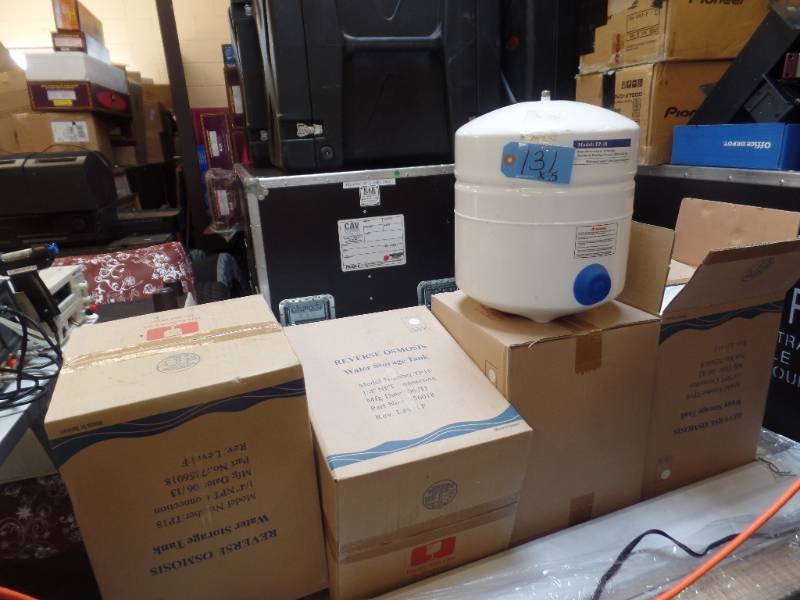 lot 131 image: REVERSE OSMOSIS WATER STORAGE TANKS