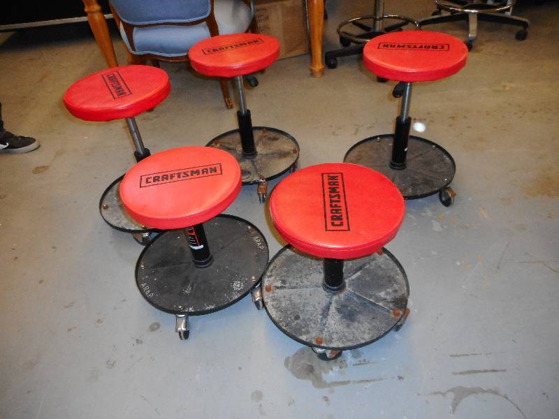 lot 140 image: CRAFTSMAN CREEPER STOOLS