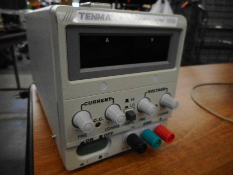 lot 173 image: DC POWER SUPPLY