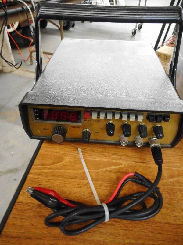 lot 178 image: 2 MHz FUNCTION GENERATOR