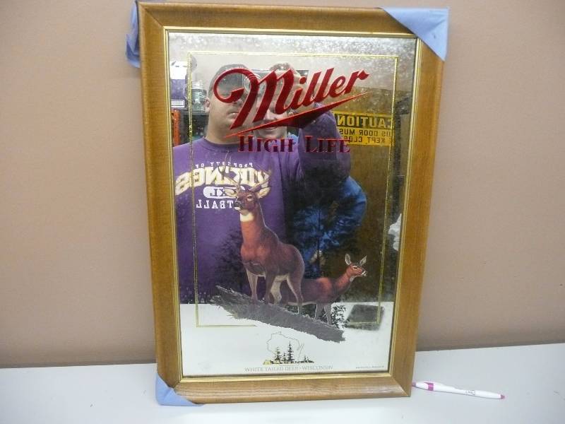 lot 20 image: MILLER HIGH LIFE WILD LIFE SERIES FIRST PRINTING, WHITE TAILED DEER SECOND IN THE SERIES - STILL IN BOX - GOES WITH LOTS 19,21,22,23,24 FOR COMPLETE SET - SEE PICTURES