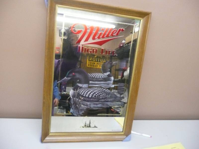 lot 24 image: MILLER HIGH LIFE WILD LIFE SERIES FIRST PRINTING, THE LOON SIXTH IN THE SERIES - STILL IN BOX - GOES WITH LOTS 19,20,21,22,23 FOR COMPLETE SET - SEE PICTURES