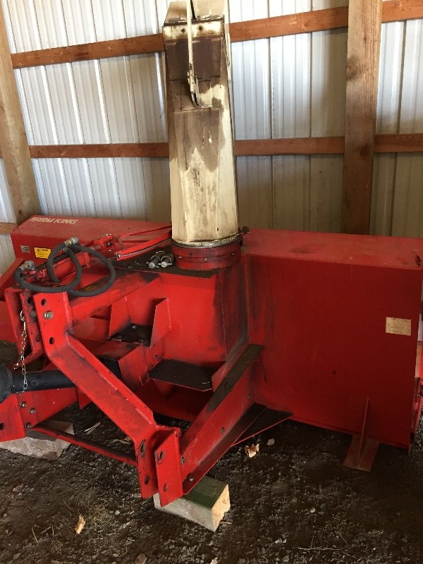 8 FT. FARM KING SNOW BLOWER