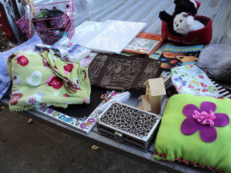 lot 24 image: childrens books, toys, twin size s...