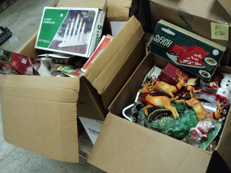 lot 94 image: 2 boxes of christmas dcor...