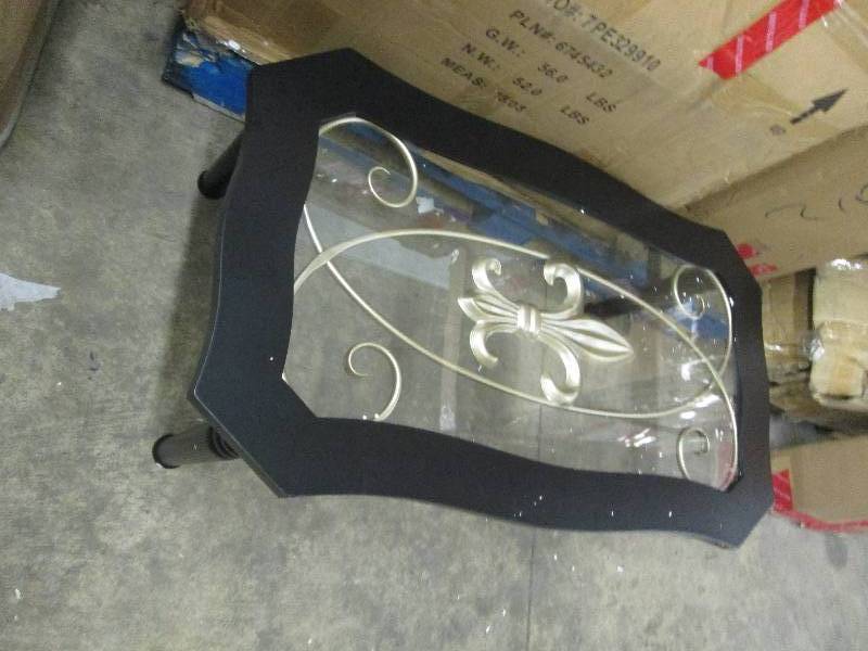 lot 316 image: Low Fleur-De-Lis Coffee Table...
