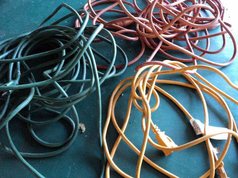 lot 148 image: extension cords...