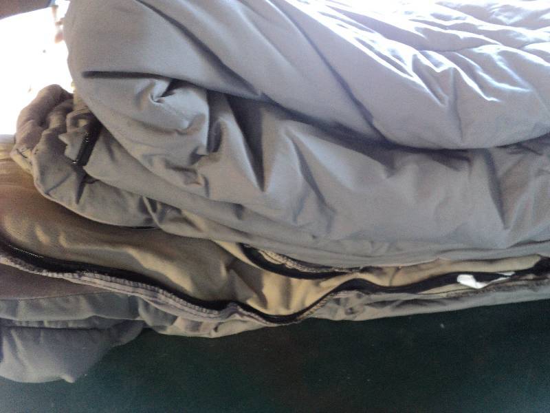lot 153 image: 2 sleeping bags...